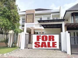 5 Bedroom House for sale in Dukuhpakis, Surabaya, Dukuhpakis