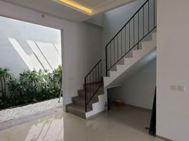 4 Bedroom House for sale in Gubeng, Surabaya, Gubeng