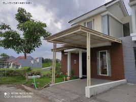3 Schlafzimmer Villa zu verkaufen in Dukuhpakis, East Jawa, Dukuhpakis