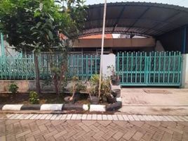 Maison 4 chambre à vendre à Tenggilis Mejoyo, East Jawa, Tenggilis Mejoyo
