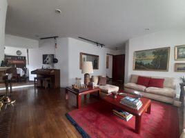 8 Bedroom Villa for rent in Cundinamarca, Bogota, Cundinamarca