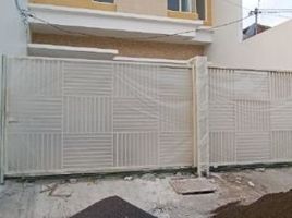 4 Habitación Casa en venta en Tambaksari, East Jawa, Tambaksari