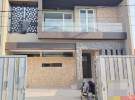 4 Bedroom House for sale in Taman, Sidoarjo, Taman