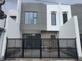 4 Habitación Villa en venta en Mulyorejo, East Jawa, Mulyorejo