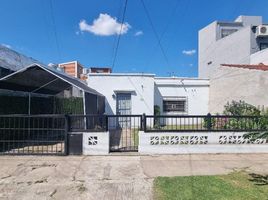 2 Bedroom House for sale in Quilmes, Buenos Aires, Quilmes