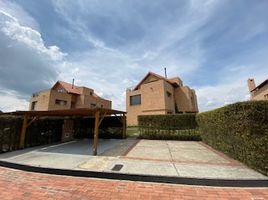 4 Habitación Villa en alquiler en Colombia, Chia, Cundinamarca, Colombia