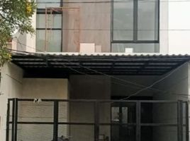 3 Habitación Villa en venta en Rungkut, East Jawa, Rungkut