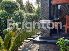 4 Bedroom House for sale in Waru, Sidoarjo, Waru