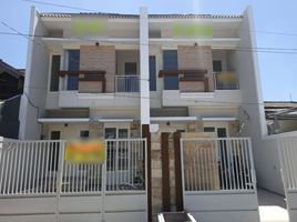 4 Habitación Villa en venta en Rungkut, East Jawa, Rungkut