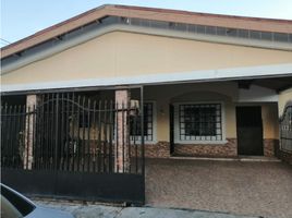 3 Habitación Villa en venta en Panamá Oeste, Barrio Colón, La Chorrera, Panamá Oeste