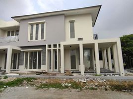 5 Bedroom House for sale in Lakarsantri, East Jawa, Lakarsantri