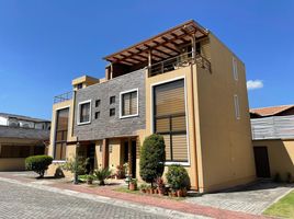 3 Bedroom House for sale in Tumbaco, Pichincha, Tumbaco