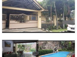 5 Bedroom House for sale in Dukuhpakis, Surabaya, Dukuhpakis