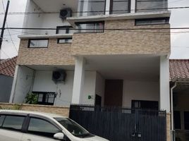 5 Bedroom House for sale in Rungkut, Surabaya, Rungkut