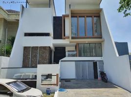 Maison 5 chambre à vendre à Tambaksari, East Jawa, Tambaksari