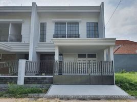 4 Bedroom House for sale in Kenjeran, Surabaya, Kenjeran