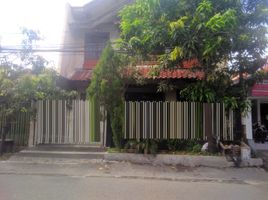 5 Bedroom House for sale in Dukuhpakis, Surabaya, Dukuhpakis