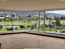 73 m² Office for sale in Basilica of the National Vow, Quito, Quito, Quito