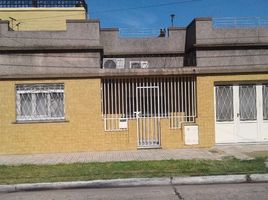 2 Bedroom House for sale in Quilmes, Buenos Aires, Quilmes