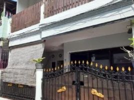 6 Kamar Rumah for sale in Tandes, Surabaya, Tandes