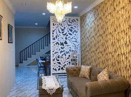 3 Habitación Villa en venta en Gunung Anyar, East Jawa, Gunung Anyar