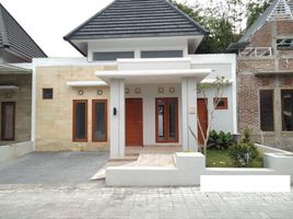 2 Kamar Vila for sale in Taman, Madiun, Taman