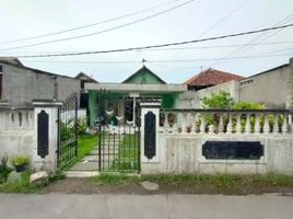 6 Kamar Rumah for sale in Taman, Sidoarjo, Taman