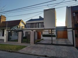 3 Bedroom House for sale in Moron, Buenos Aires, Moron