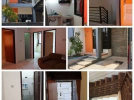 4 Bedroom House for sale in Jambangan, Surabaya, Jambangan