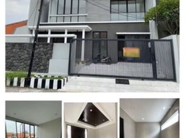 5 Bedroom Villa for sale in Gubeng, Surabaya, Gubeng