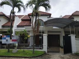 3 Kamar Vila for rent in Indonesia, Lakarsantri, Surabaya, East Jawa, Indonesia