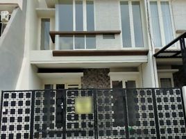 4 Bedroom House for sale in Kenjeran, Surabaya, Kenjeran