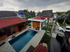 5 침실 주택을(를) Depok, 슬레먼에서 판매합니다., Depok