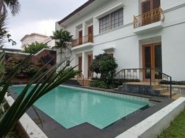 9 Kamar Vila for sale in Kebayoran Lama, Jakarta Selatan, Kebayoran Lama