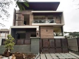 5 Schlafzimmer Haus zu verkaufen in Lakarsantri, East Jawa, Lakarsantri