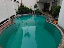 8 Bedroom Villa for sale in Halim Perdanakusuma Airport, Makasar, Jatinegara