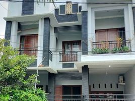 9 Habitación Villa en venta en Sukolilo, East Jawa, Sukolilo