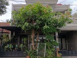 6 Bedroom House for sale in Wiyung, East Jawa, Wiyung