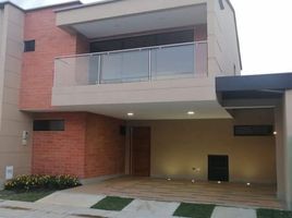 3 Bedroom House for sale in Bogota, Cundinamarca, Bogota