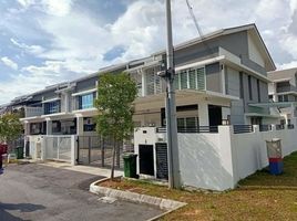 4 Bedroom House for sale in Api-Api, Kuala Selangor, Api-Api