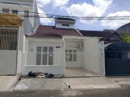 Villa 3 chambre à vendre à Wiyung, East Jawa, Wiyung, Surabaya