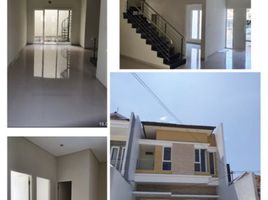 5 Habitación Villa en venta en Gunung Anyar, East Jawa, Gunung Anyar