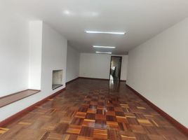 110 SqM Office for rent in Templo Bogotá Colombia, Bogota, Bogota