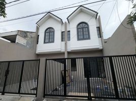 3 Habitación Villa en venta en Rungkut, East Jawa, Rungkut