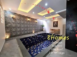 7 Bedroom House for sale in Medistra Hospital, Mampang Prapatan, Pasar Minggu