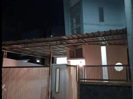 3 Kamar Rumah for sale in Karangpilang, East Jawa, Karangpilang