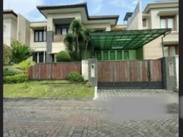 5 Bedroom House for sale in Dukuhpakis, Surabaya, Dukuhpakis