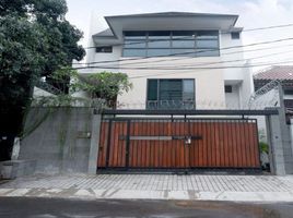 4 Kamar Vila for sale in Kebayoran Lama, Jakarta Selatan, Kebayoran Lama