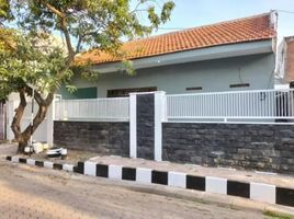 3 Schlafzimmer Villa zu verkaufen in Dukuhpakis, East Jawa, Dukuhpakis