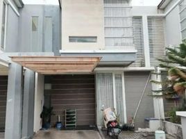 Maison 4 chambre à vendre à Gunung Anyar, East Jawa, Gunung Anyar